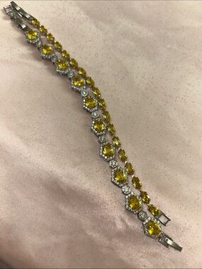 Yellow Crystal Tennis Bracelet with Silver-Tone Setting (White Gold plated)